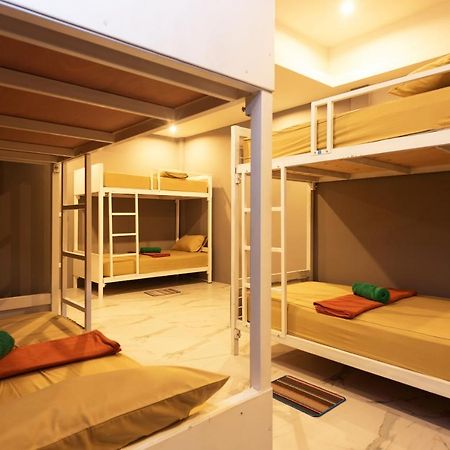2 Rocks Boutique Hostel Баан-Тай Екстер'єр фото